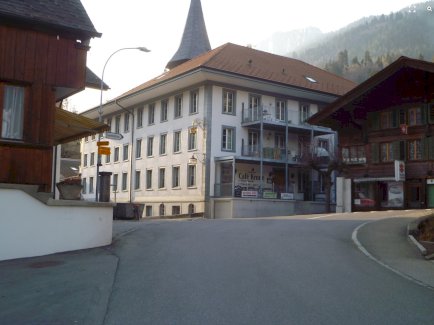 Parkplatz aussen für grosses Wohnmobil zu vermieten  - Gratisinserat.ch