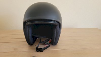 Motorradhelm zu verkaufen