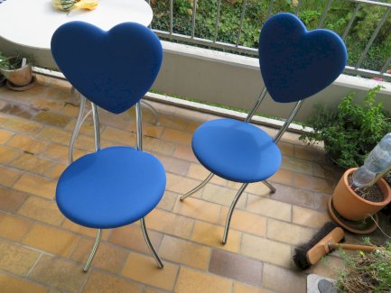 2 Herzstühle - Gratisinserat.ch