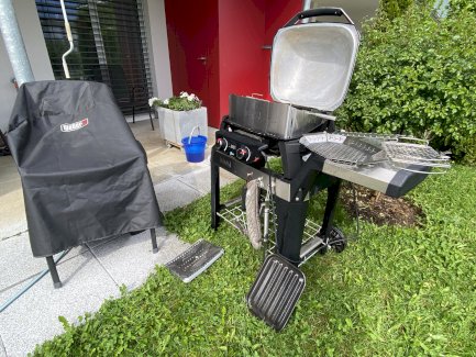 Weber Elektrogrill \"Pulse 2000\" mit viel Zubehör - Gratisinserat.ch