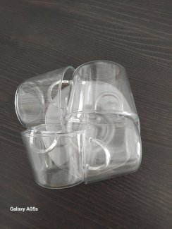 Set Kaffee/Tee Tassen mit Untertellern, 4 Stücke - Gratisinserat.ch