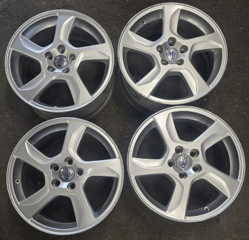 4x Volvo Original Felgen 7Jx17 / 5x108 / ET 50 / ML 63.4 