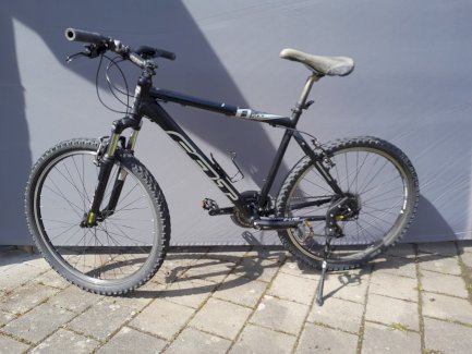 FELT Velo für Radtouren oder als Citybike