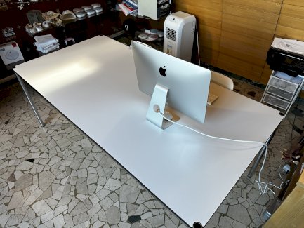 USM Haller Konferenztisch Top Zustand 200 x 100 - Gratisinserat.ch