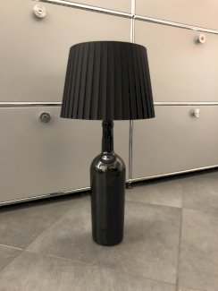 Flaschen Tischlampe oder Stehlampe, Neu und Einzigartig