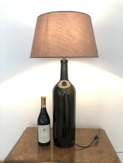 Flaschen Tischlampe oder Stehlampe, Neu und Einzigartig