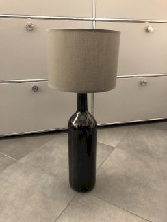 Flaschen Tischlampe oder Stehlampe, Neu und Einzigartig - Gratisinserat.ch