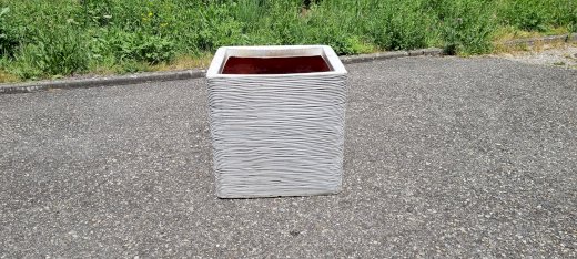 Grosser Blumentopf outdoor 50x50x50 - Gratisinserat.ch