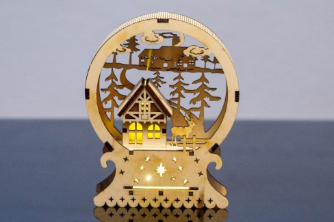 BELEUCHTETE WINTERWALD-MOTIV AUS HOLZ - Gratisinserat.ch