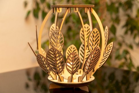Lasergeschnittenes Holz-Windlicht im Blätter-Design, inkl LED