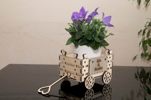 Personalisierter Deko-Wagen aus Holz  - Gratisinserat.ch