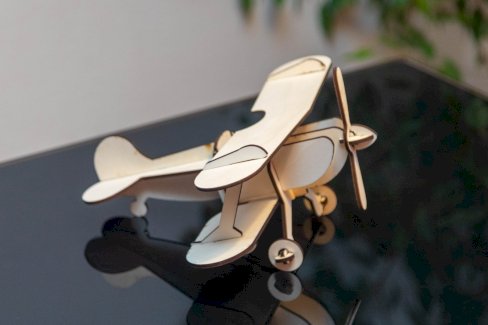 PERSONALISIERTE FLUGZEUG