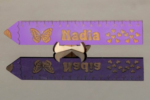 PERSONALISIERTE HOLZLINEAL IN VERSCHIEDENE SUJETS