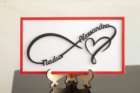 PERSONALISIERTES UNENDLICHKEITSSYMBOL AUS HOLZ 