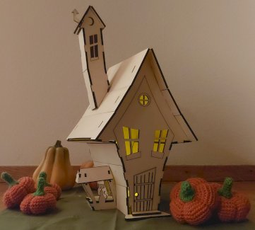SPUKHAUS WINDLICHT AUS HOLZ INKL.LED LICHTER - Gratisinserat.ch