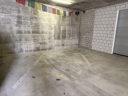 Motorrad Einstellplatz - Gratisinserat.ch