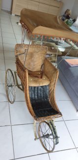 Absolute Rarität - antiker Kinderwagen, Sportwagen um 1900Jh - Gratisinserat.ch
