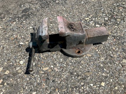 Schraubstock klein - Gratisinserat.ch