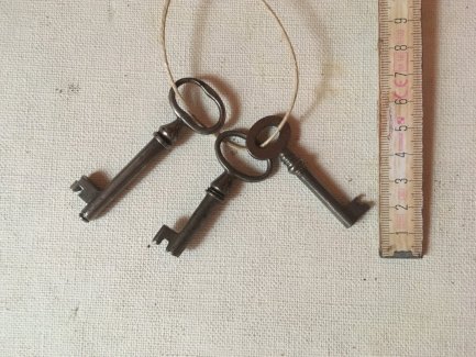 Schlüssel antik mit Bart - Gratisinserat.ch