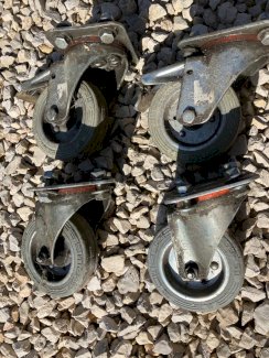 2 Lenk- und 2 Bockrollen - Gratisinserat.ch