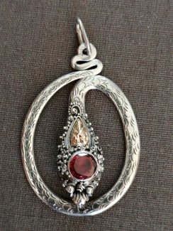 Asiatischer Schlangenanhänger Handgeschmiedet aus 925 Silber  - Gratisinserat.ch