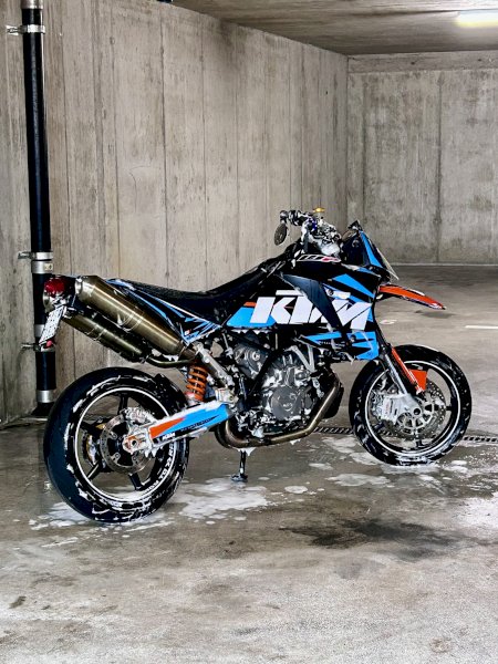 KTM 950SM Supermoto