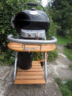 Gas-Grill und Gas-Flasche