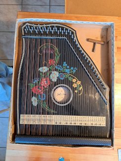 Zither zu verkaufen - Gratisinserat.ch