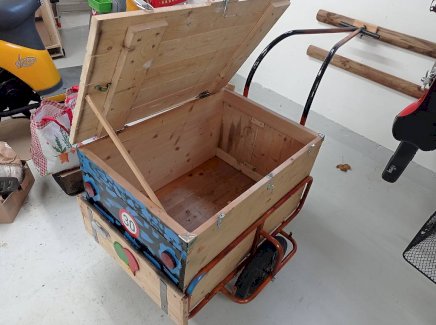 Velo/Töffli-Anhänger mit Ausbau - Gratisinserat.ch