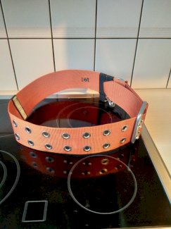 Schweizer Original-Feuerwehrgurte vom Hersteller Meister + CIE AG 1996 - Gratisinserat.ch