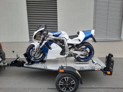 Motorradanhänger zum mieten / Ort: Stadt Luzern