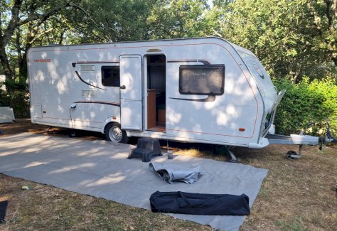 Weinsberg 6 Plätze inkl. Klima und Zubehör - Gratisinserat.ch