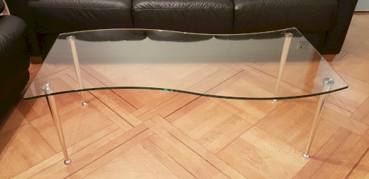 Couchtisch / Salontisch mit Glasplatte - Gratisinserat.ch