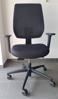 Bürostuhl / Bürodrehstuhl / Drehstuhl schwarz