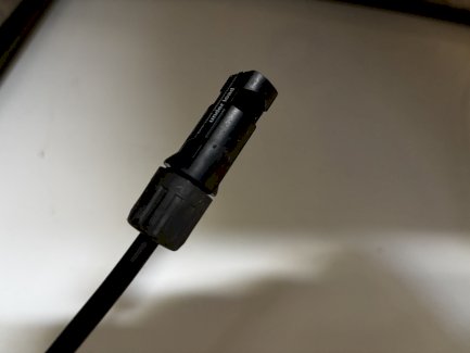 Balkonsolaranlage 610W mit Regler - Gratisinserat.ch