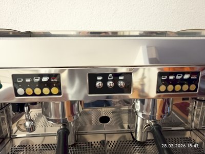 professionelle italienische Kaffeemaschine Wega für Bar. 