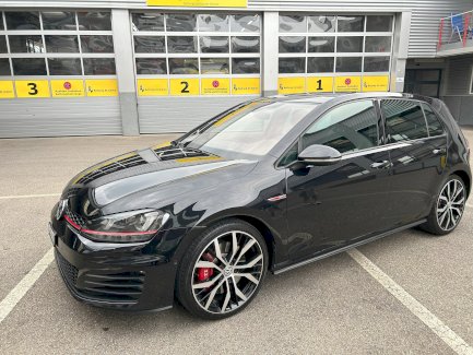 VW Golf 2.0 TSI GTI Performance DSG