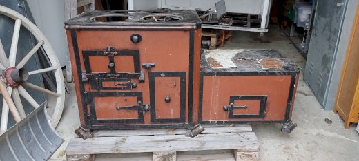 Alter Kochherd mit Wasserschiff - Gratisinserat.ch