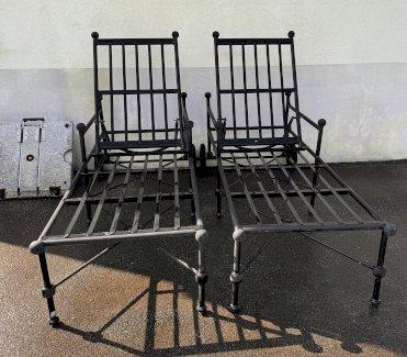 Gartenliegen 2 Stk. Metall mit Räder - Gratisinserat.ch