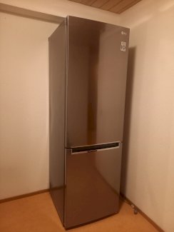 LG Kombi-Kühlschrank 384L, Energieklasse A, top Zustand - Gratisinserat.ch
