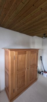 Schrank in gutem Zustand