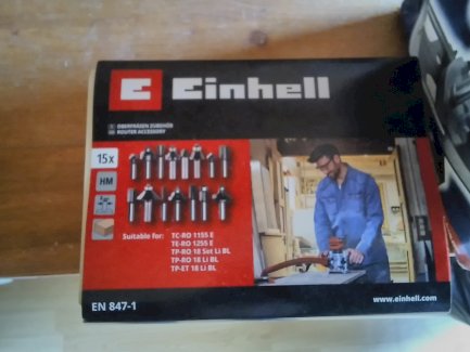 Oberfräse mit Zubehör - Gratisinserat.ch