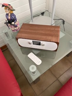 Glasecktisch / Beistelltisch gratis abzugeben - Gratisinserat.ch