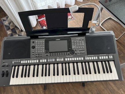 Keyboard Yamaha PSR-S770 - Gratisinserat.ch