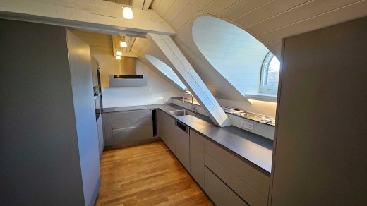 Designer Küche Anthrazit mit 3 Einbaugeräten - Gratisinserat.ch