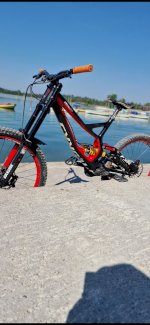 Specialized Demo8 \"Limited\"edition - Gratisinserat.ch