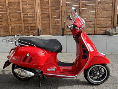 Vespa GTS 300 Super ABS E5