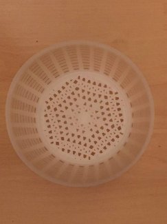 Milchfarbiger Korb - Gratisinserat.ch