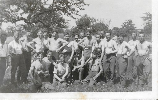 Militär-Leibesübungen, ca. 1925 Alte Schwarzweiss-Fotografie - Gratisinserat.ch