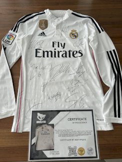 James Nr. 10 Real Madrid Trikot  handsigniert vom gesamten Team - Gratisinserat.ch